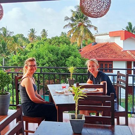 Ayubowan Homestay Katunayaka Esterno foto