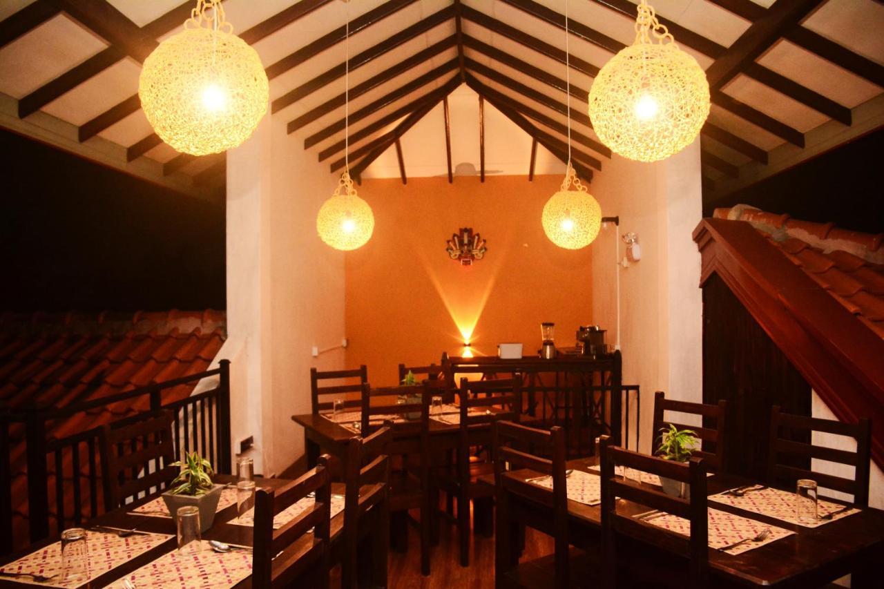 Ayubowan Homestay Katunayaka Esterno foto