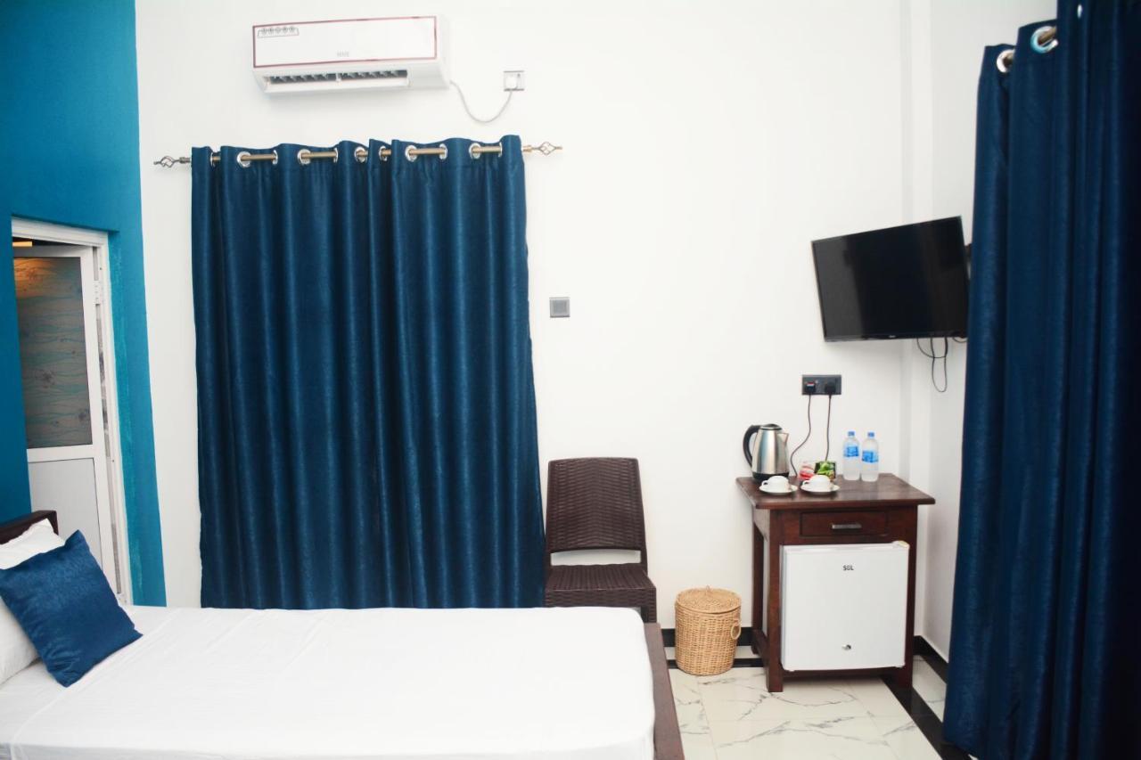 Ayubowan Homestay Katunayaka Esterno foto
