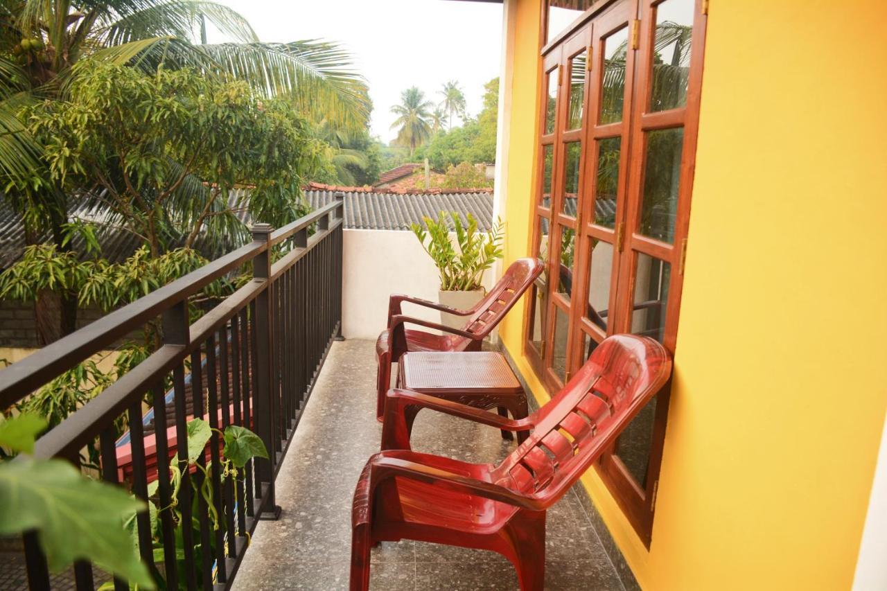 Ayubowan Homestay Katunayaka Esterno foto