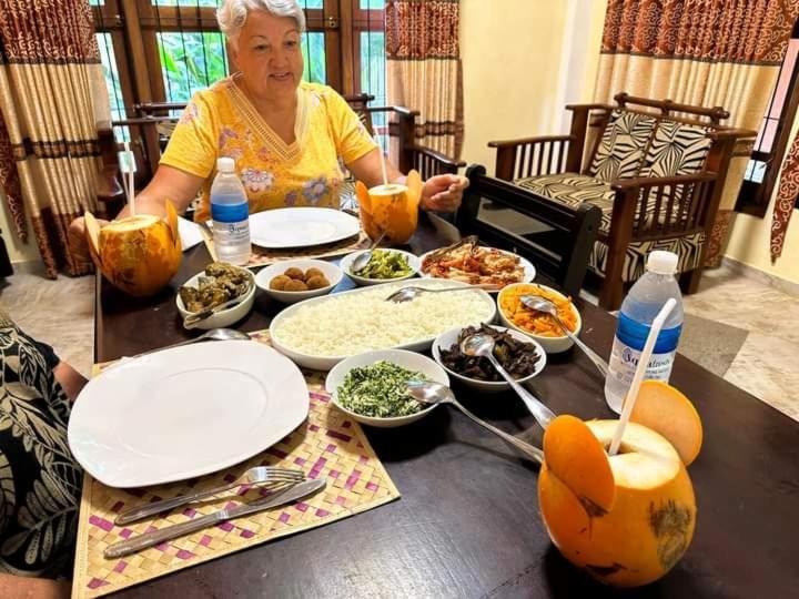 Ayubowan Homestay Katunayaka Esterno foto