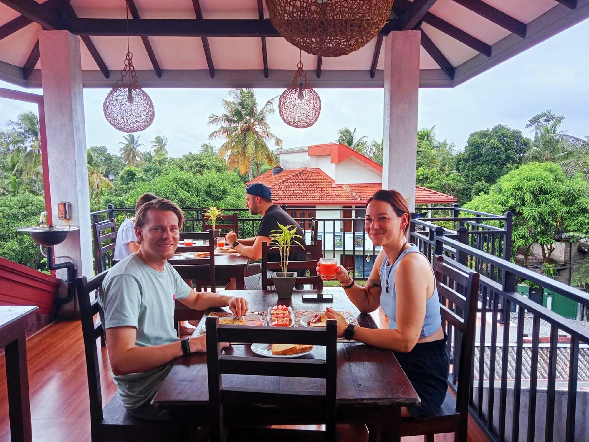 Ayubowan Homestay Katunayaka Esterno foto